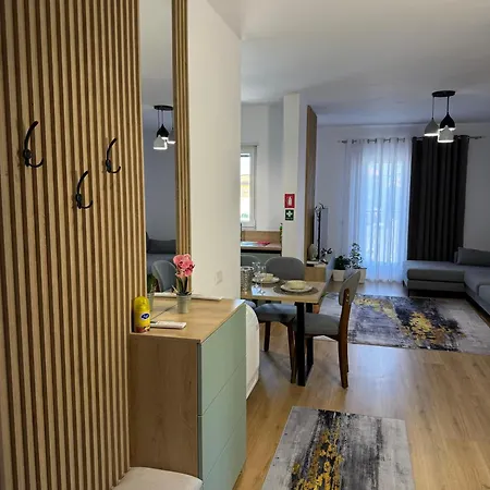 In Center 3* Shkoder