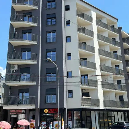 Aparthotel In Center 3*